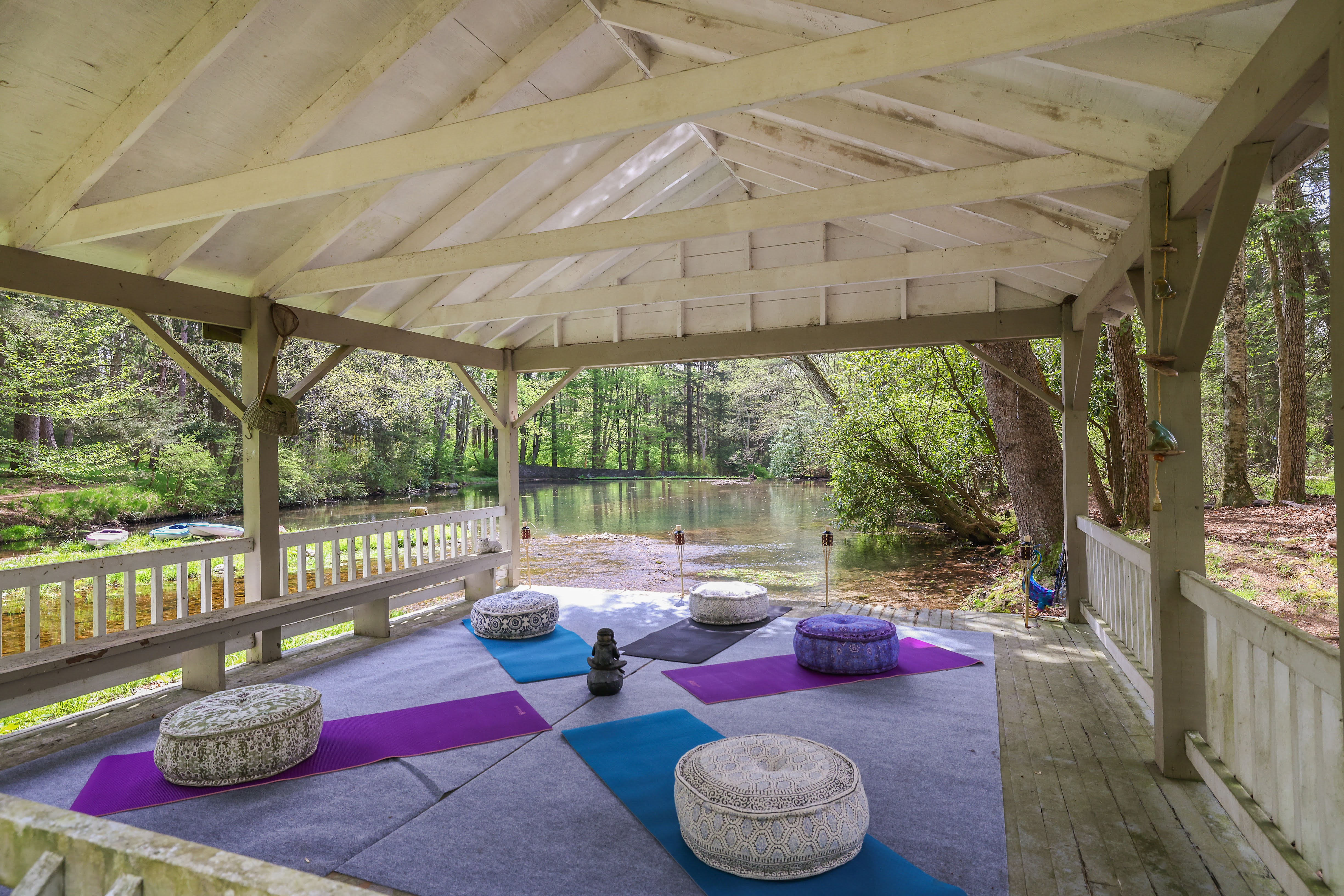 Versatile Spaces to gather for groups of all sizes